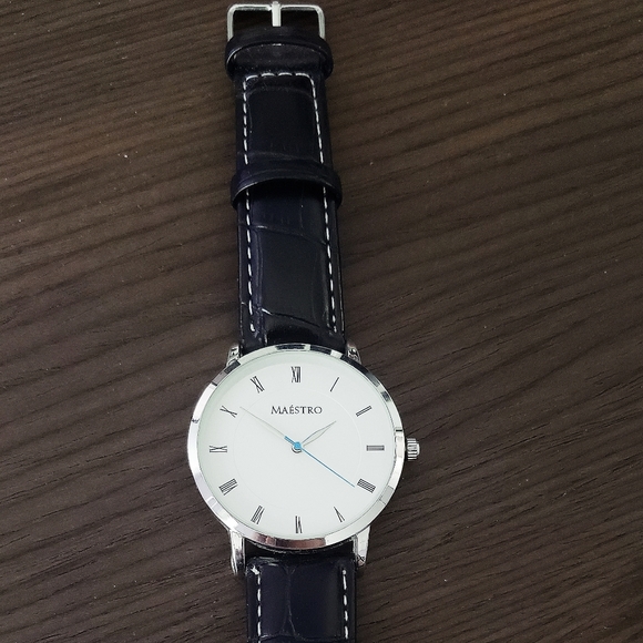 Maestro Classico Watch - Picture 2 of 4